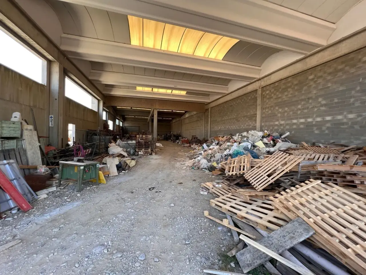 Capannone in Via Antonio Meucci, Gessate, {3} - Foto 2
