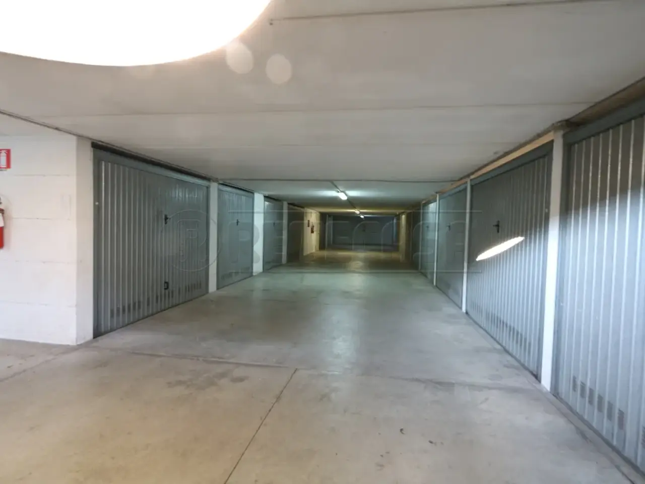 Parcheggio chiuso in Via Valerio Belli, Vicenza, {3} - Foto 1