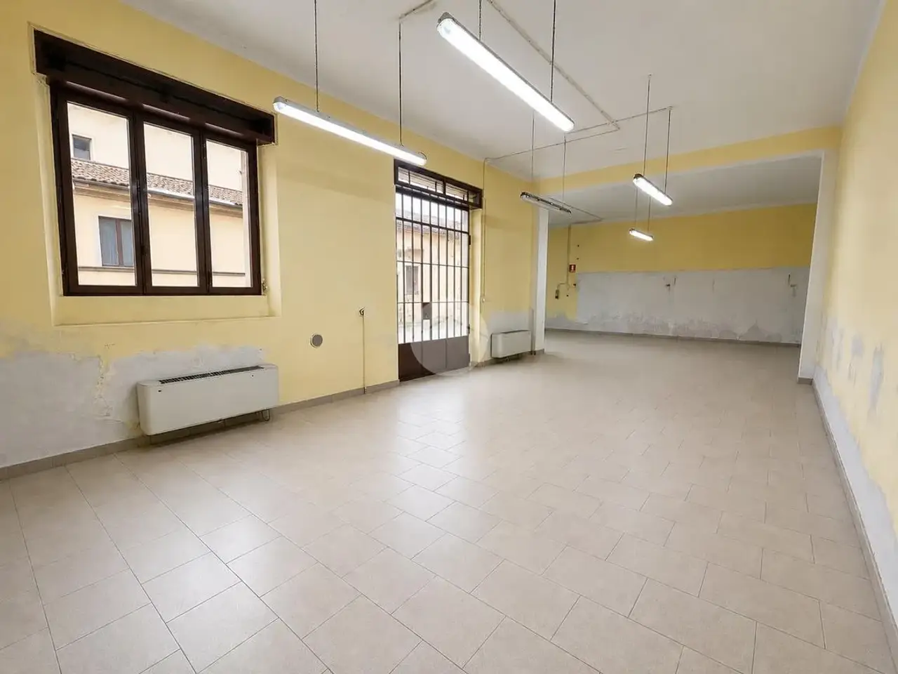 Laboratorio in Via Francesco Petrarca 21, Seregno, {3} - Foto 1