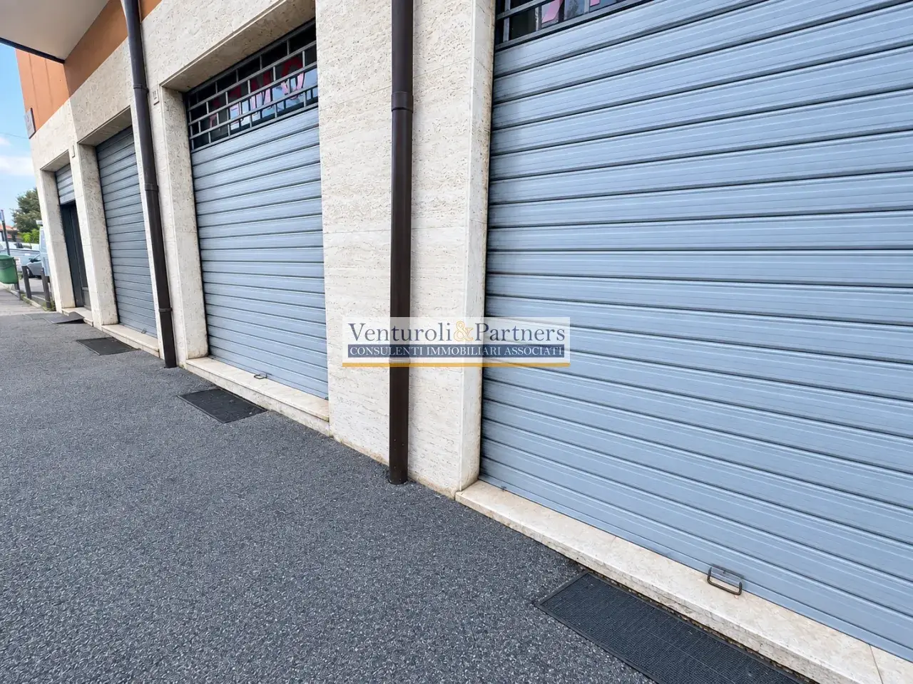 Negozio in Via Milano, Brescia, {3} - Foto 2
