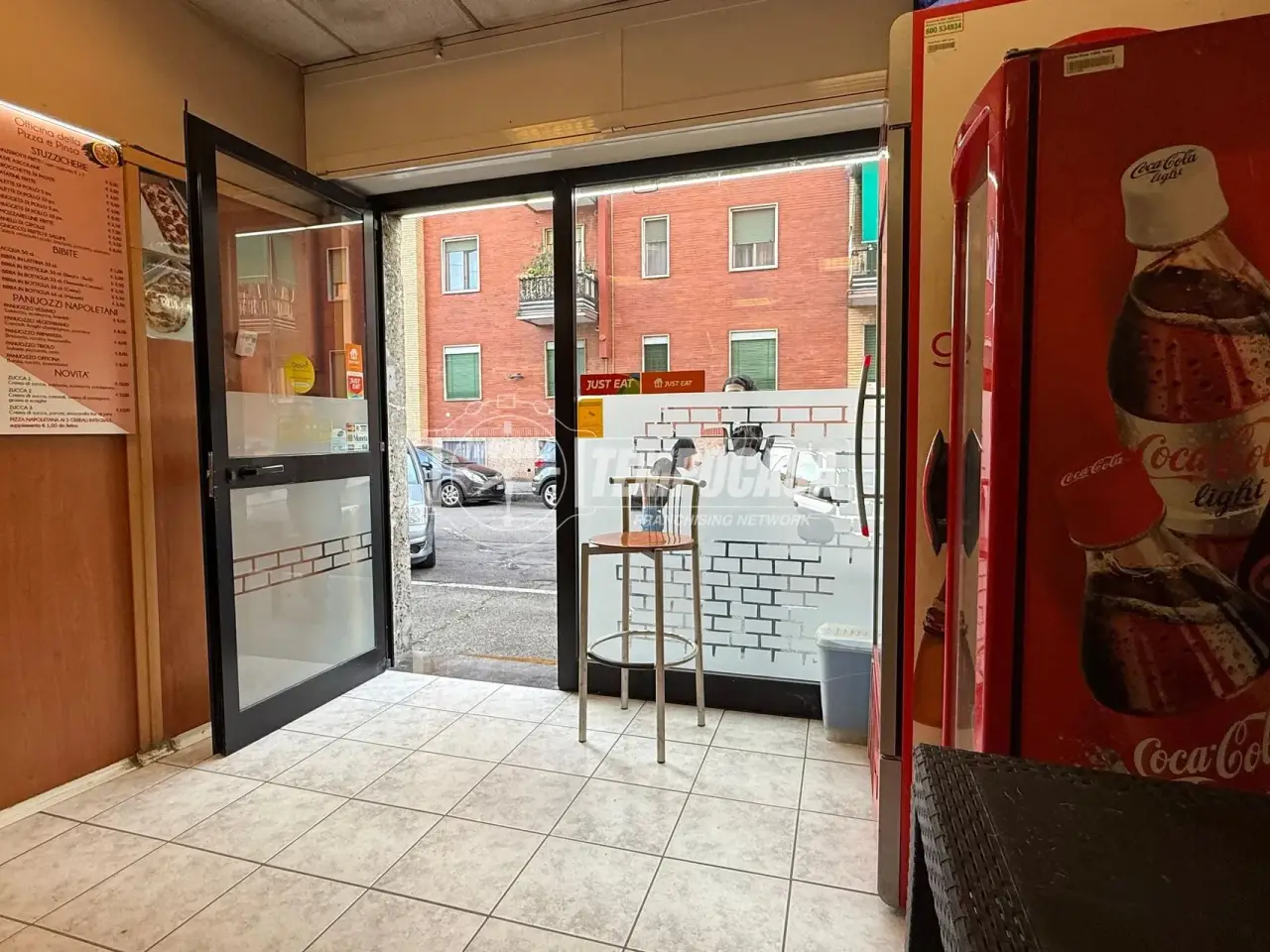 Negozio in Via Finlandia 12, Cologno Monzese, {3} - Foto 2