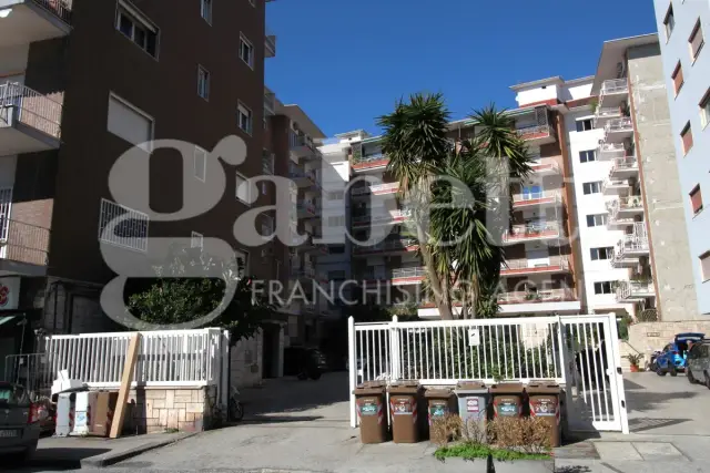 4-room flat in Via Manzoni 212, Napoli - Photo 1