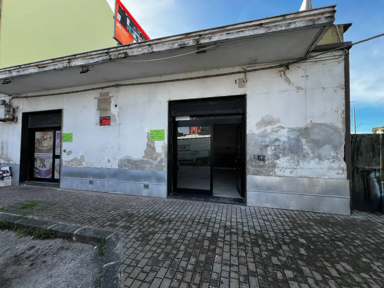 Locale commerciale in , Battipaglia, {3} - Foto 2
