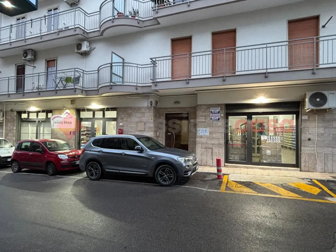 Negozio in Via della Scaletta  19, Crispiano, {3} - Foto 2