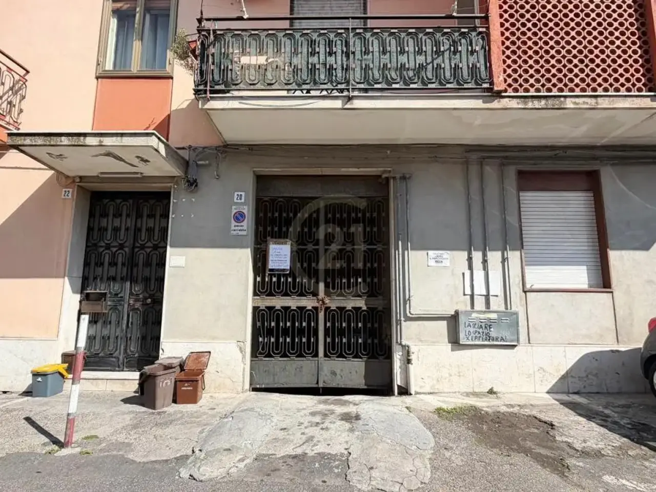 Parcheggio chiuso in , Mascalucia, {3} - Foto 1