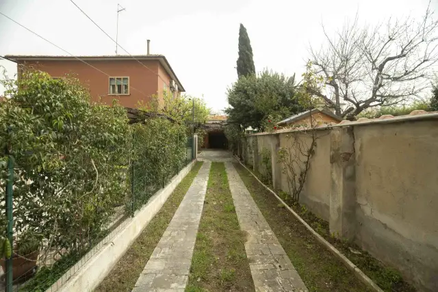 Mansion in Via Buozzi, Grosseto - Photo 1