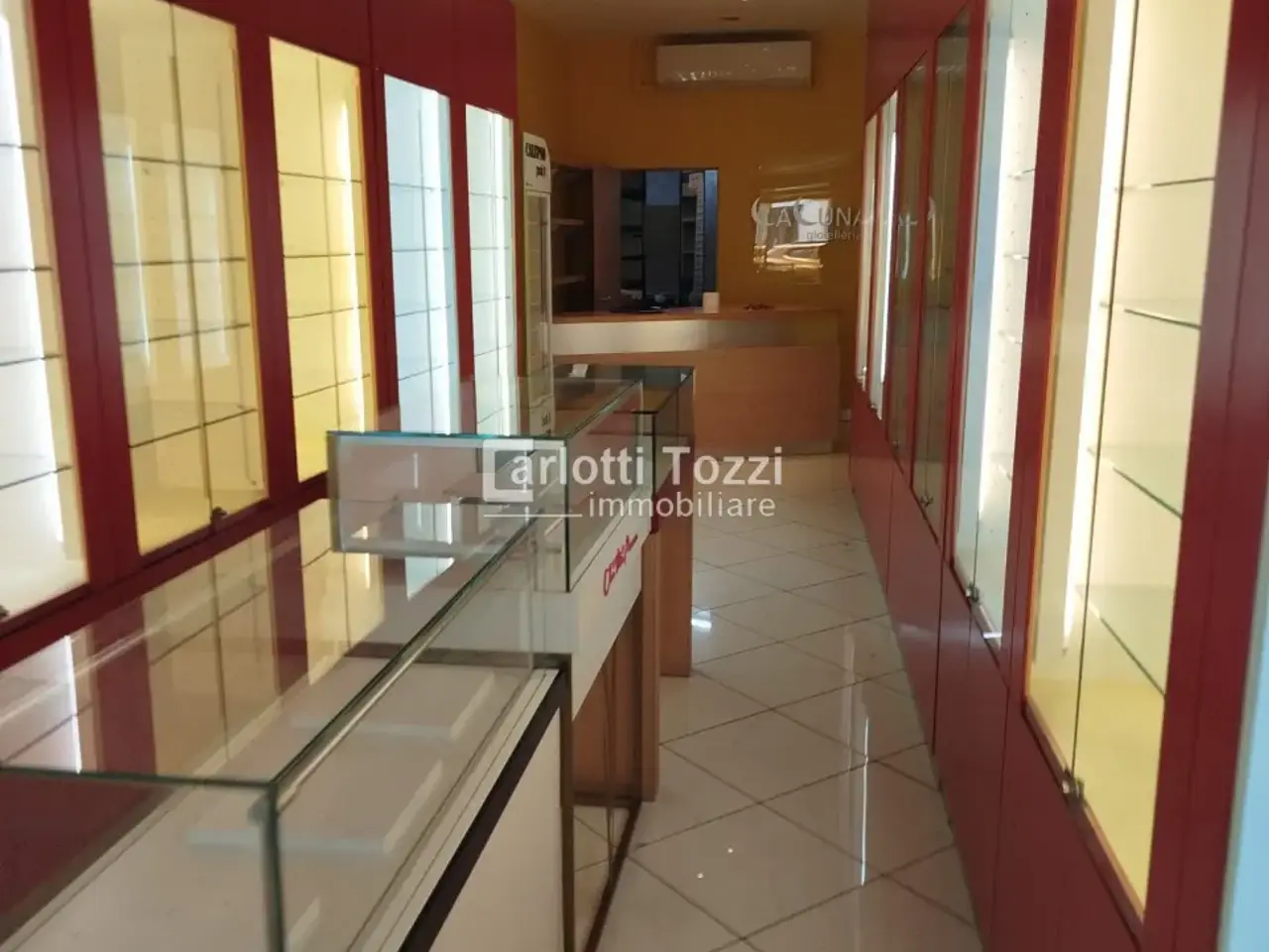 Palazzina commerciale in Corso Carducci, Grosseto, {3} - Foto 2