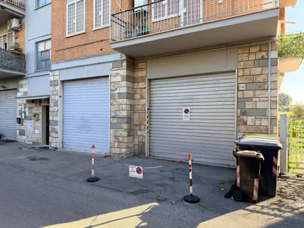 Negozio in Via Assoro, Roma, {3} - Foto 1