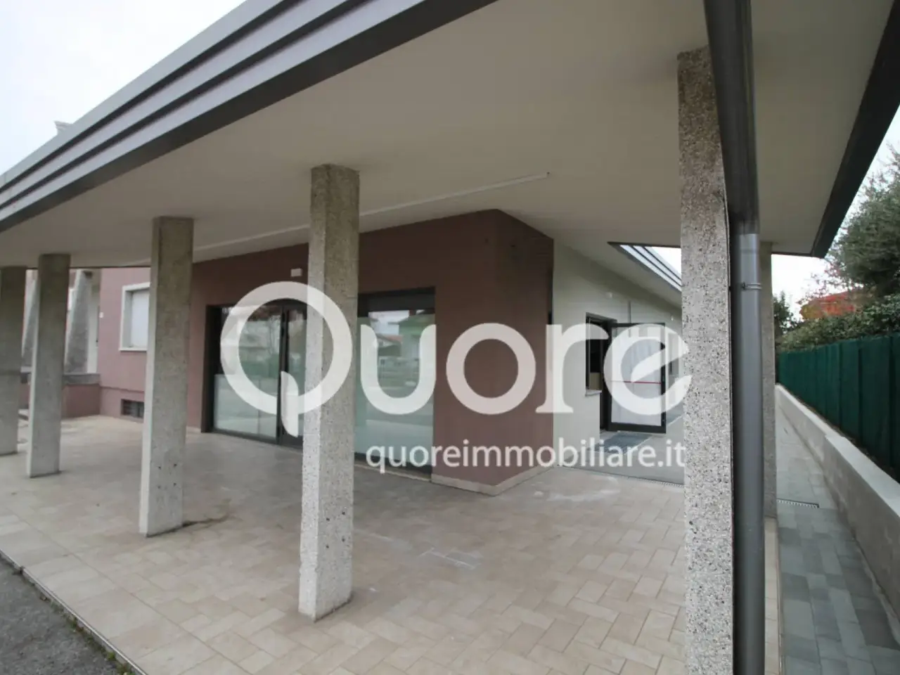 Esercizio commerciale in , San Daniele Del Friuli, {3} - Foto 1
