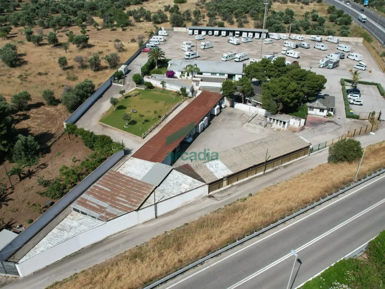 Palazzina commerciale in Via Giovanni Gentile 79bis, Bari, {3} - Foto 2