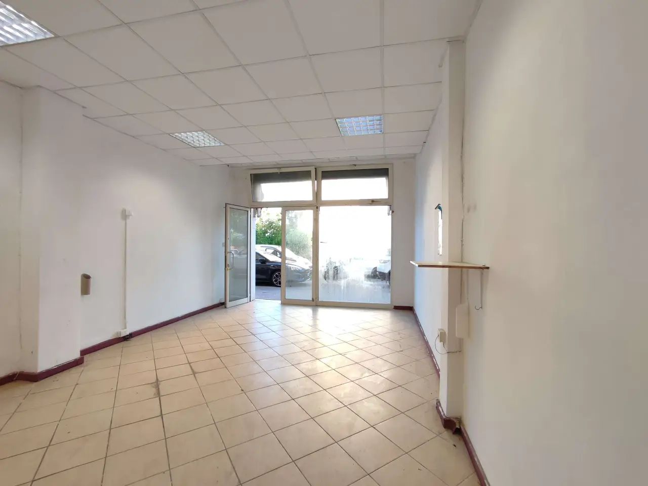 Negozio in Via Piemonte  18, Livorno, {3} - Foto 2