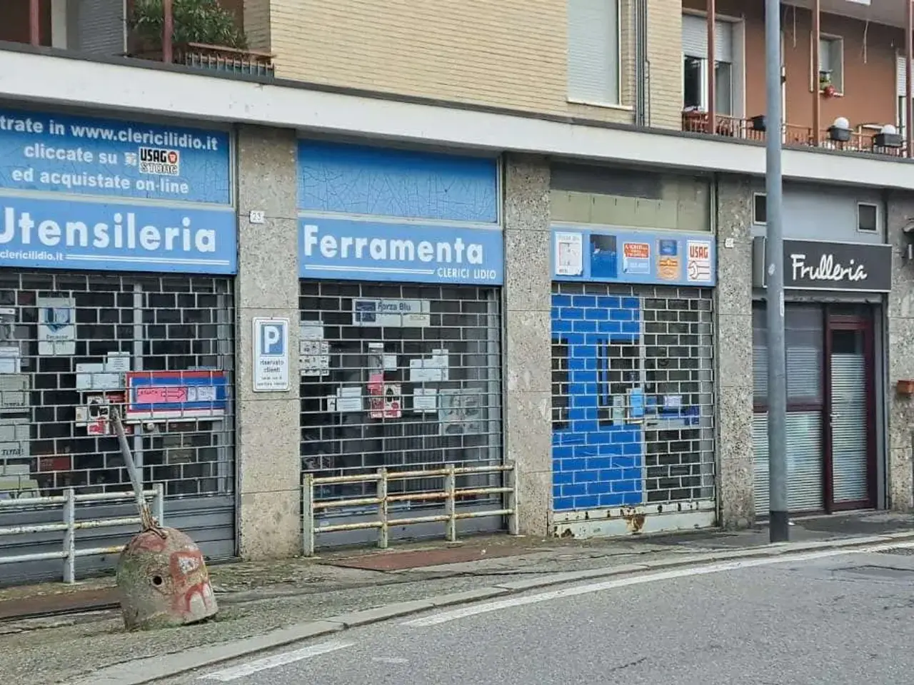 Negozio in Via Mazzini 23, Villa Guardia, {3} - Foto 1