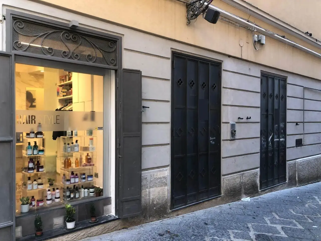 Negozio in Via Porta di Mare, Salerno, {3} - Foto 1