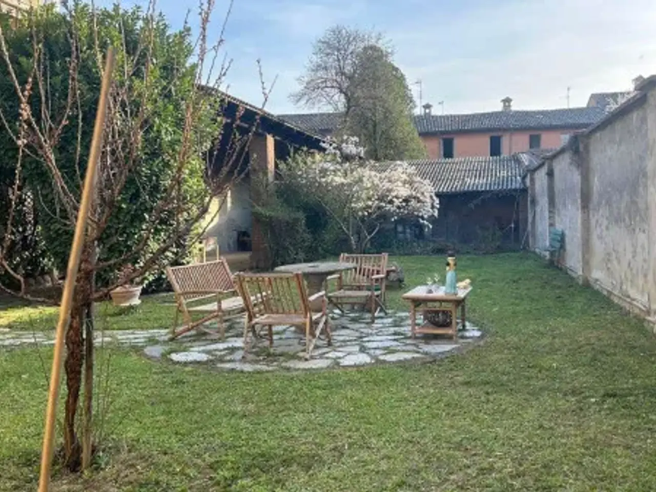 Stabile - Palazzo in , Sale, {3} - Foto 1
