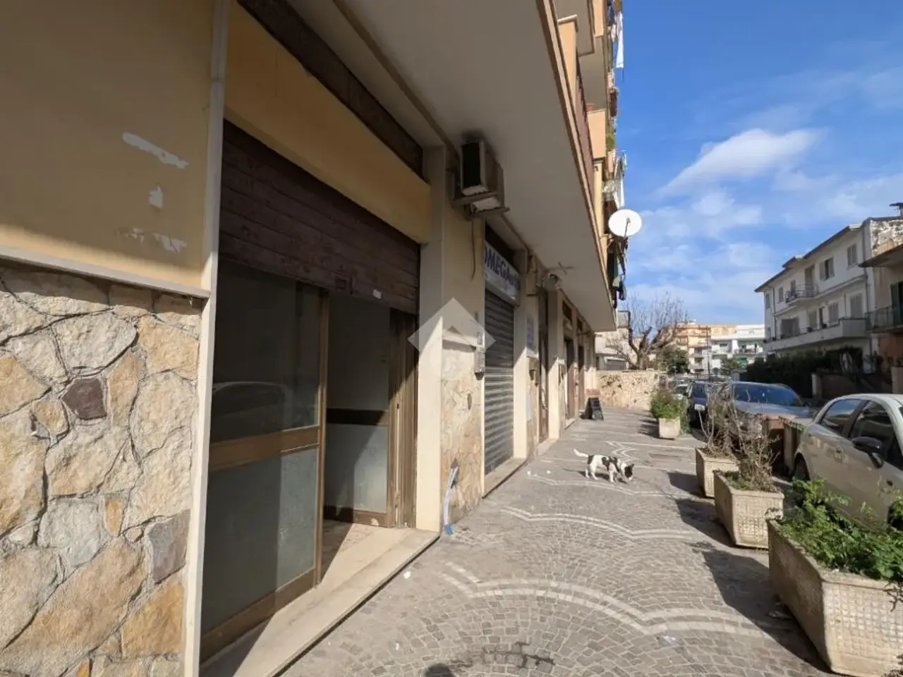Negozio in Via S. Pietro 80, Napoli, {3} - Foto 2