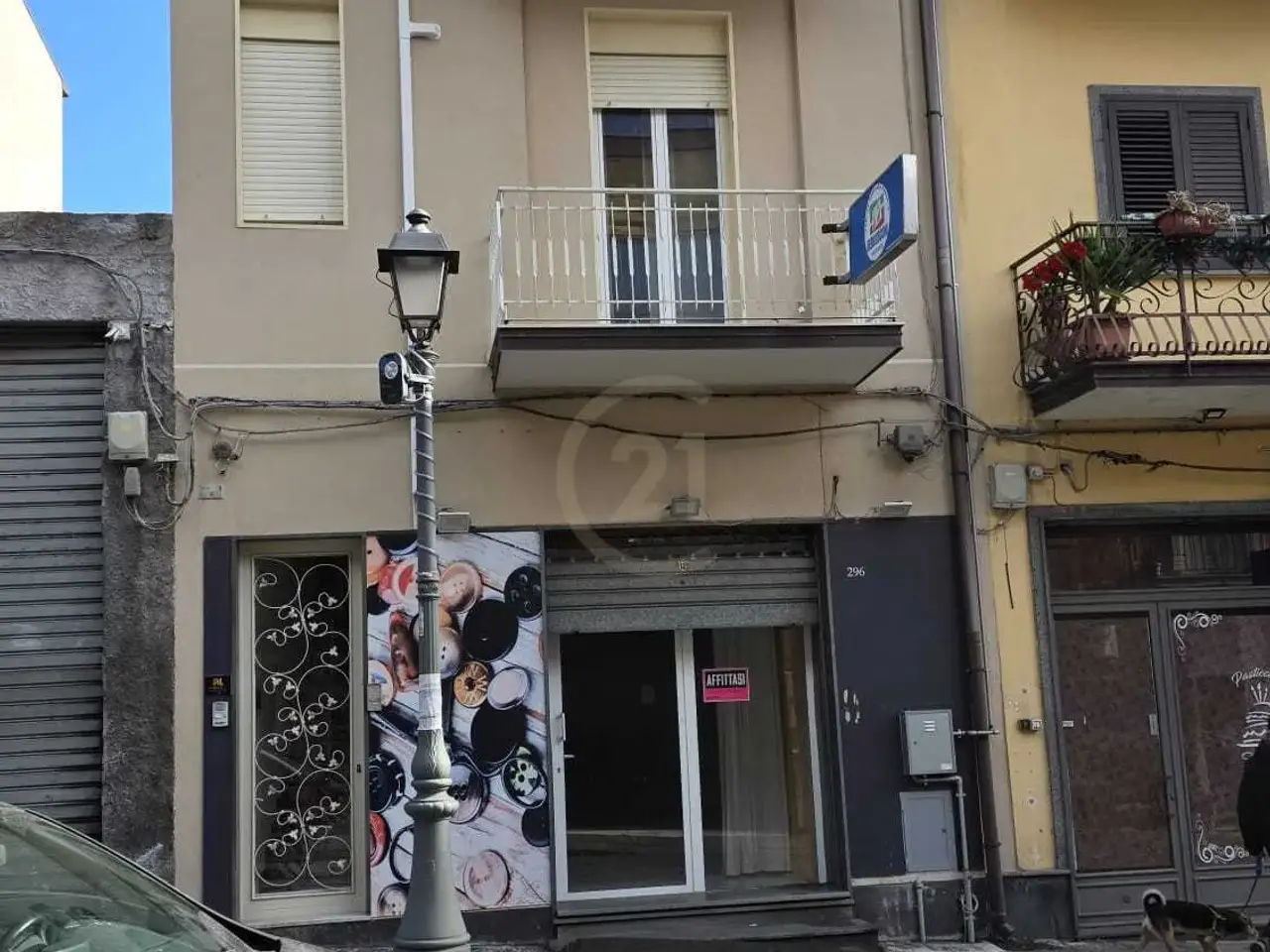 Palazzina commerciale in Via Roma 296, Belpasso, {3} - Foto 1