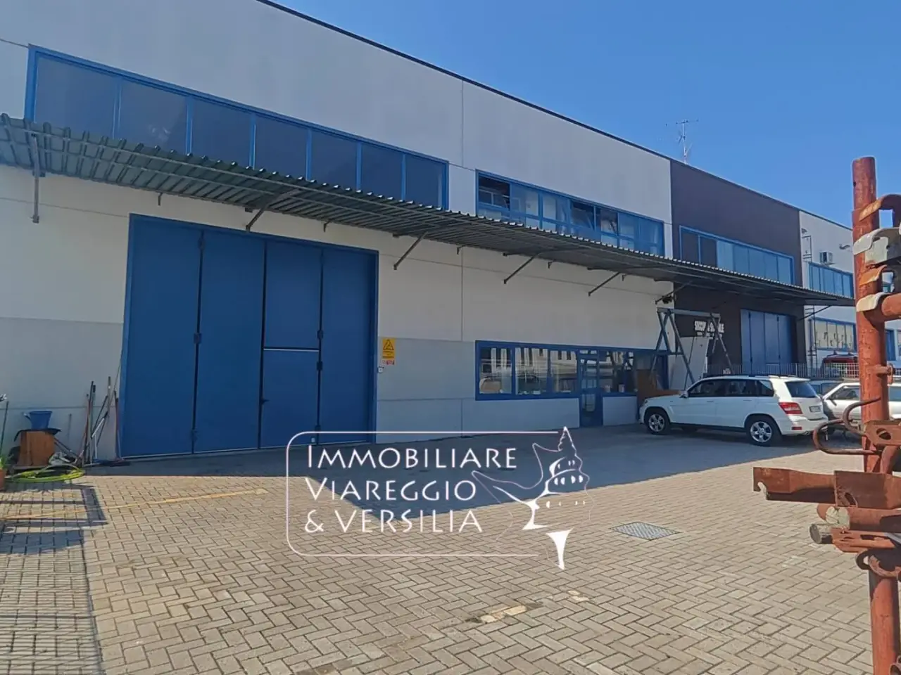 Magazzino in Via Libeccio 100, Viareggio, {3} - Foto 1