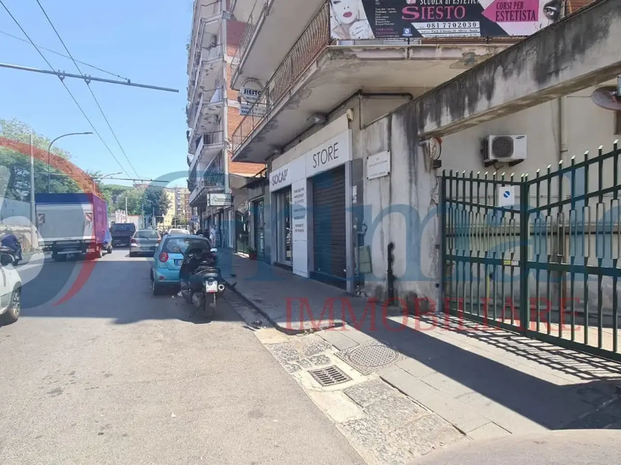 Negozio in Via a. d'Antona, Napoli, {3} - Foto 1