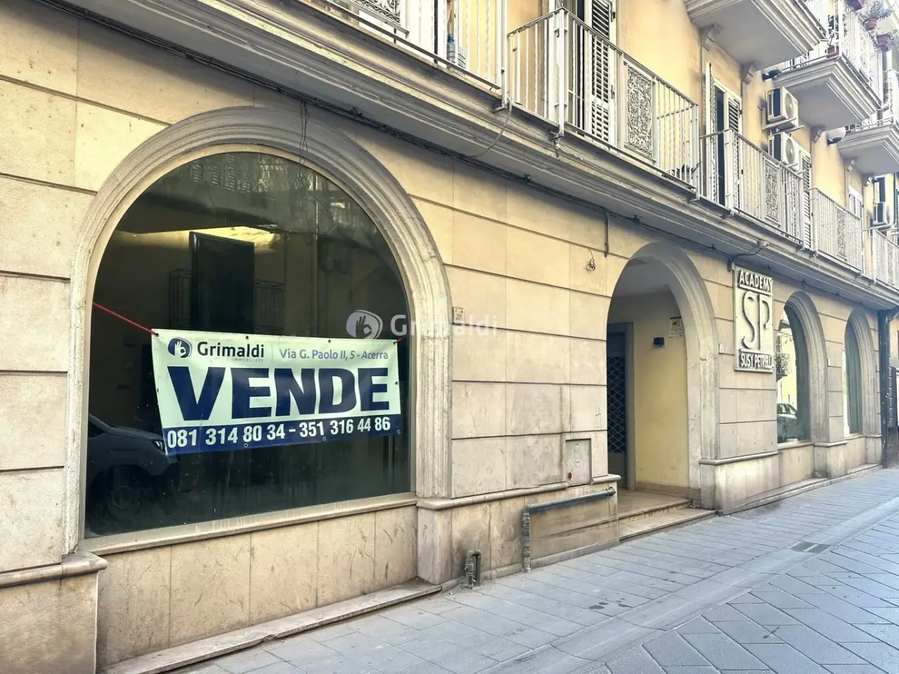 Palazzina commerciale in Via del Pennino 23, Acerra, {3} - Foto 1