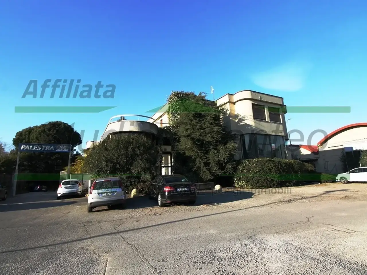 Immobile commerciale in Via Bergamo, Carate Brianza, {3} - Foto 1
