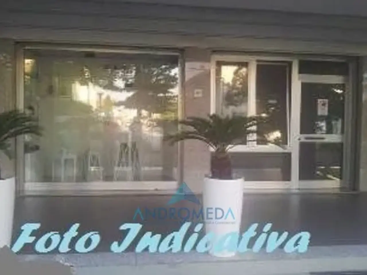 Palazzina commerciale in , Formia, {3} - Foto 1