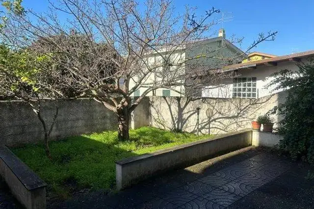 Villa a schiera in Viale di Valle Schioia 142, Anzio - Foto 1