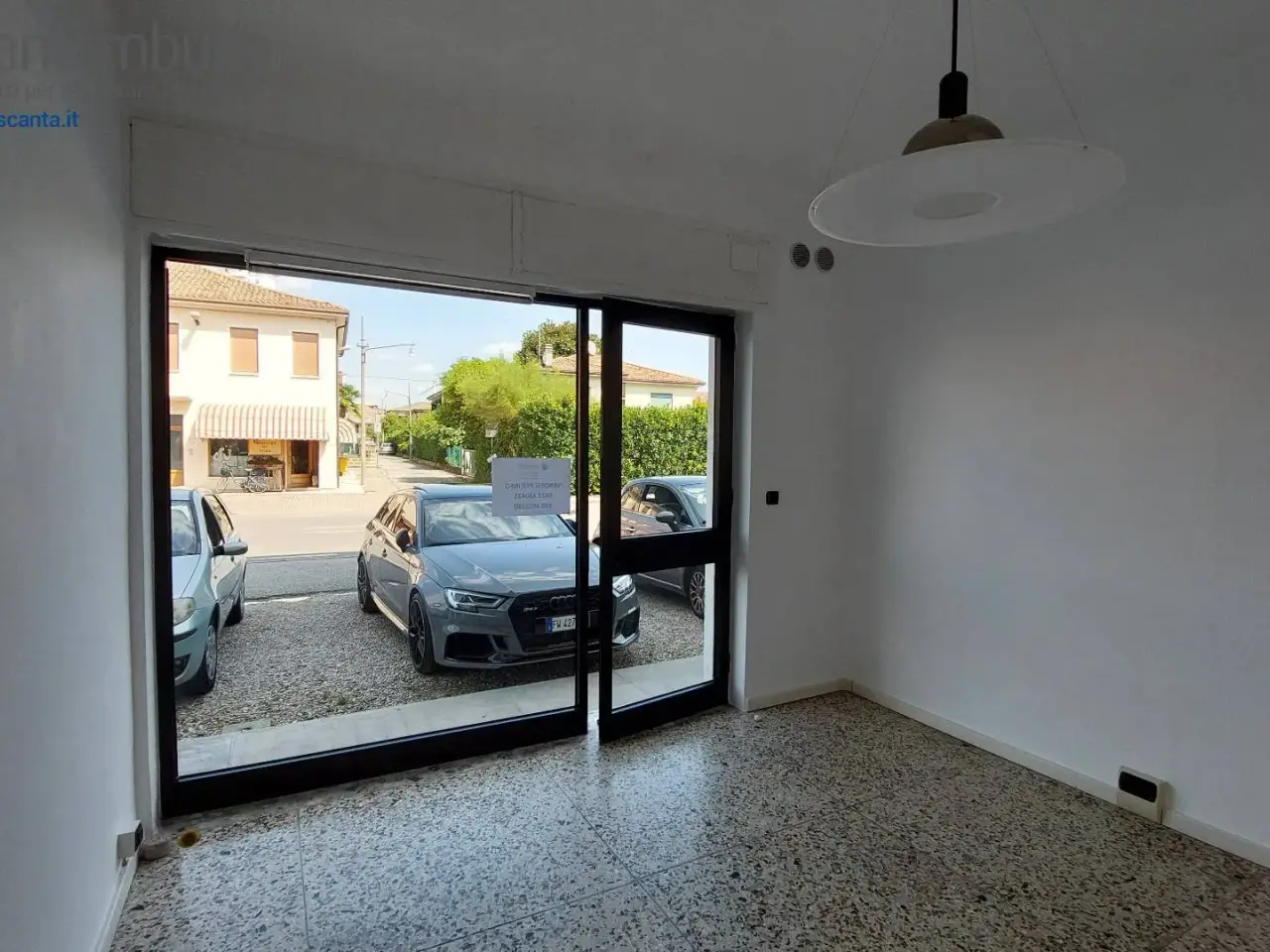 Negozio in Via Santa Bona Vecchia 11, Treviso, {3} - Foto 1
