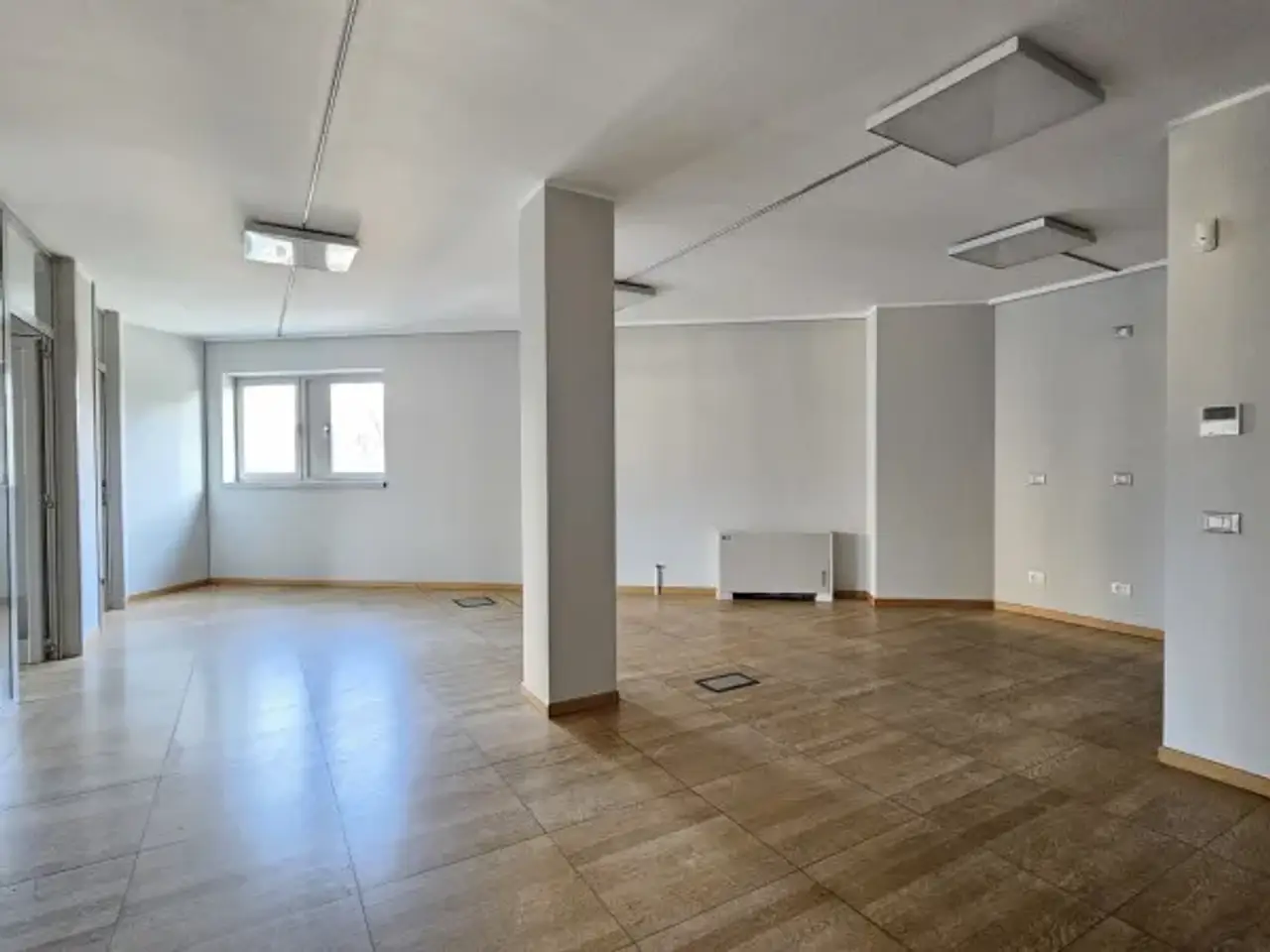 Ufficio in Viale Alcide De Gasperi 14a, Treviglio, {3} - Foto 2