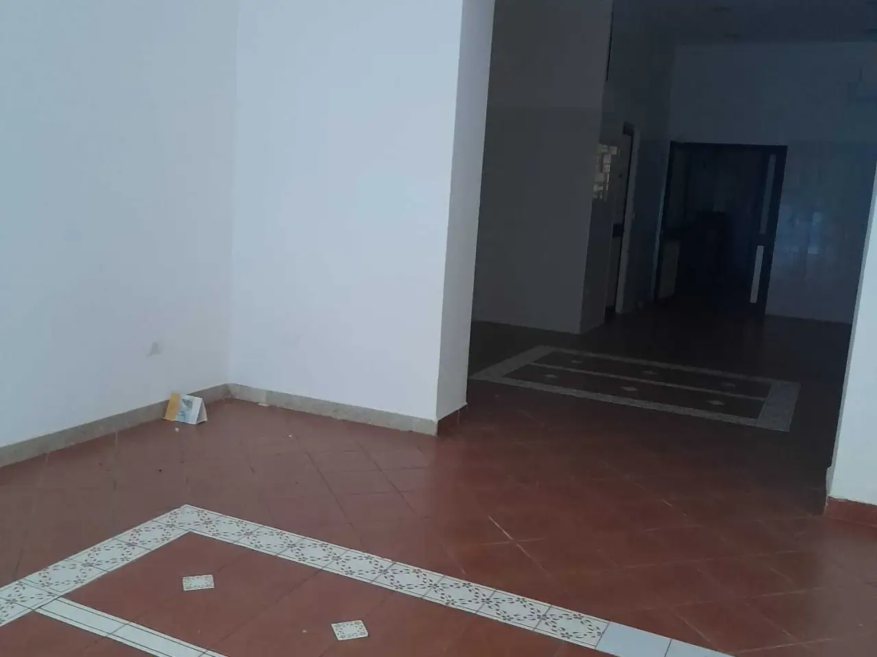 Negozio in Via Giovanni Aurispa 102, Palermo, {3} - Foto 2