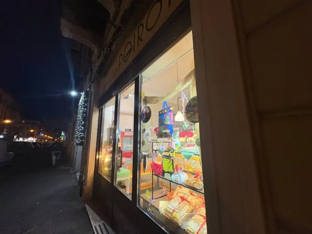 Pasticceria in Via Vigone 45, Torino, {3} - Foto 2