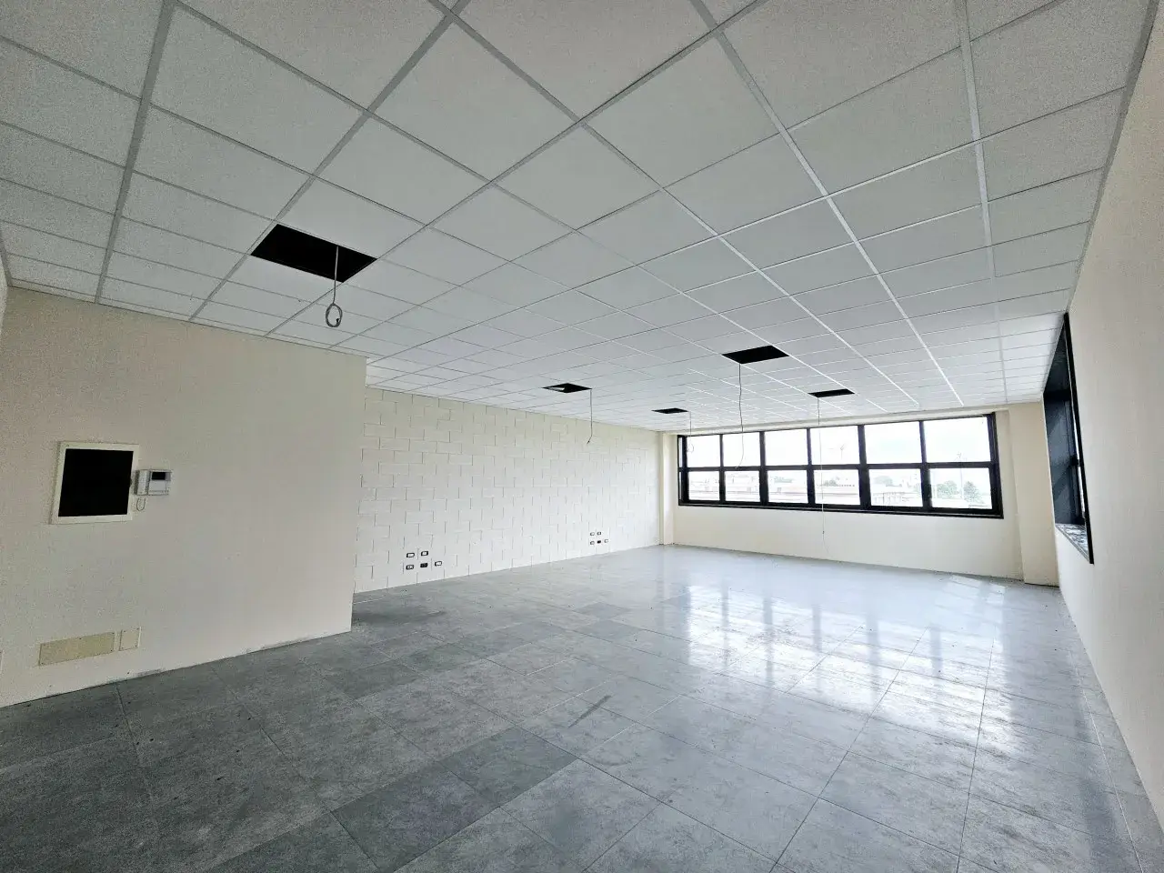 Laboratorio in Via Atheste, Este, {3} - Foto 1