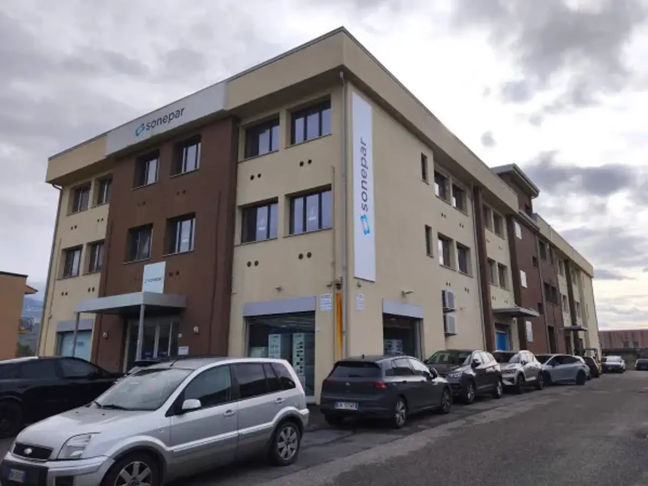 Ufficio in Via Umberto Nobile 46, Rende, {3} - Foto 1