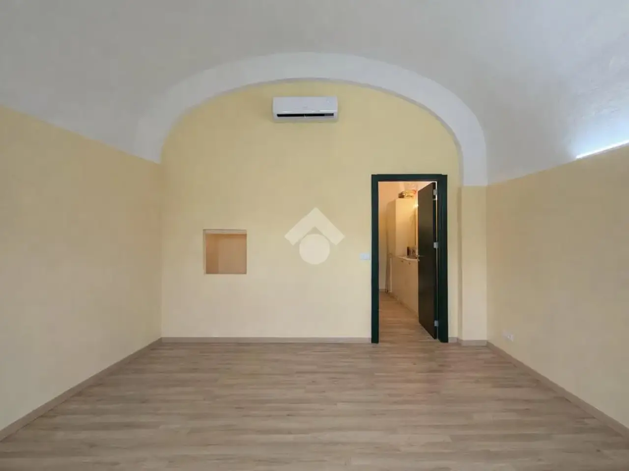 Negozio in Piazza Francesco Domenico Guerrazzi 6, Pisa, {3} - Foto 1