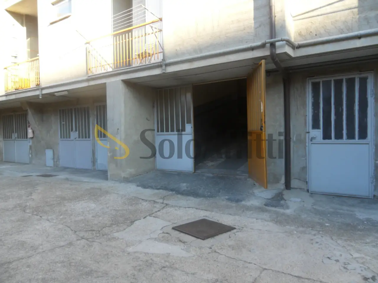 Parcheggio chiuso in Via Auriletto 6, Rivoli, {3} - Foto 2