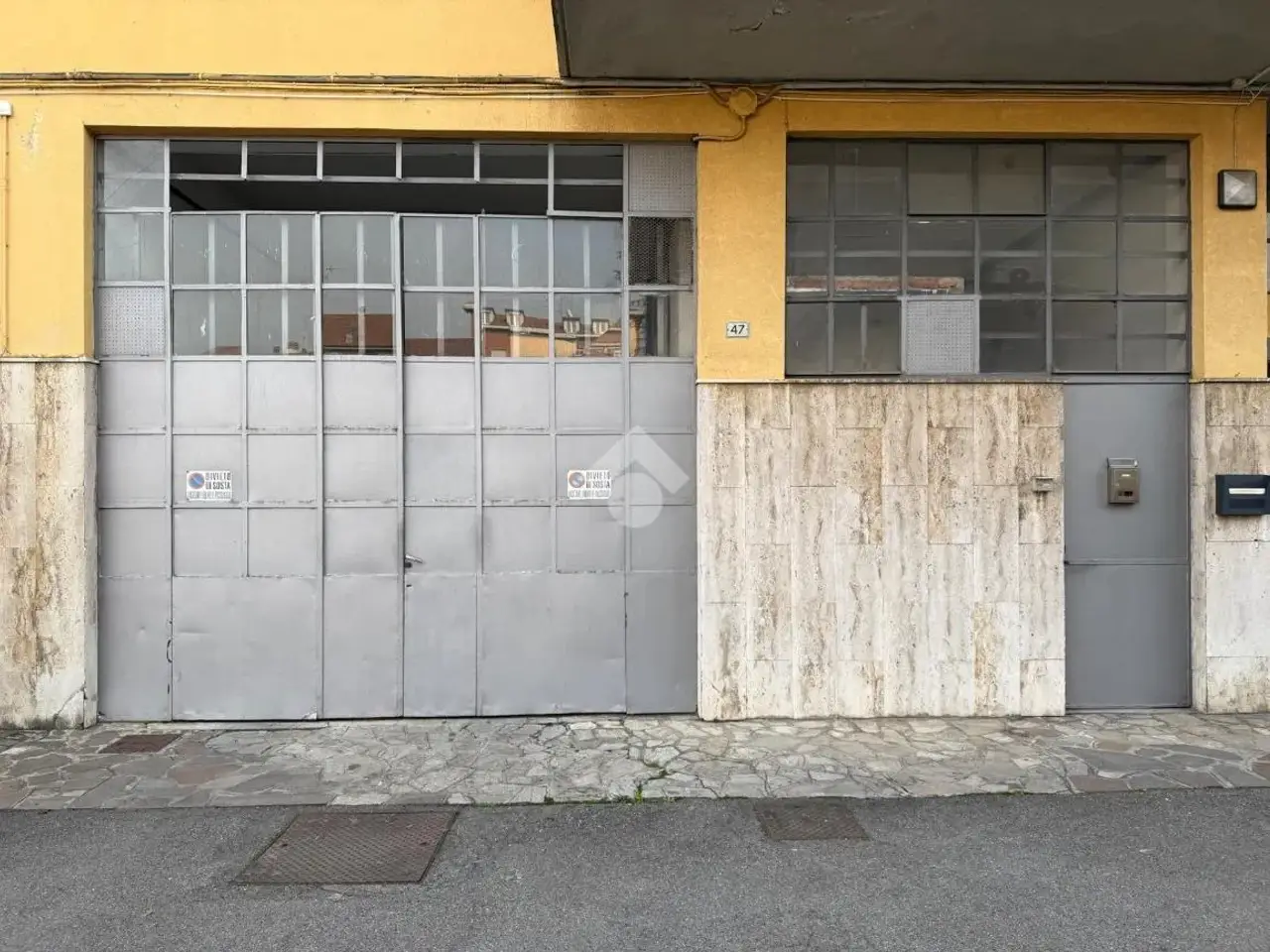 Magazzino in Via Celadina 47, Gorle, {3} - Foto 1