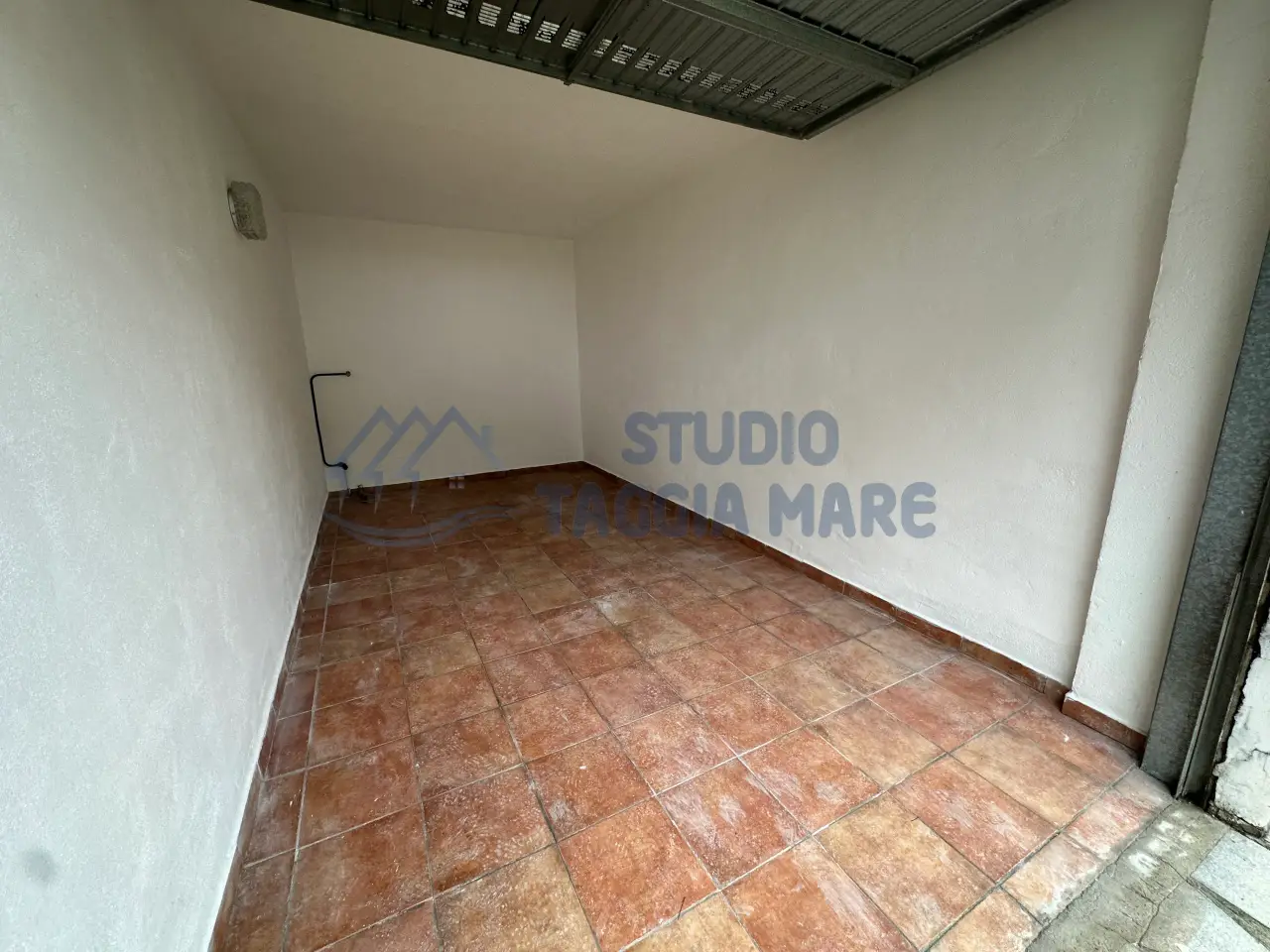 Parcheggio chiuso in Strada Casai, Riva Ligure, {3} - Foto 1