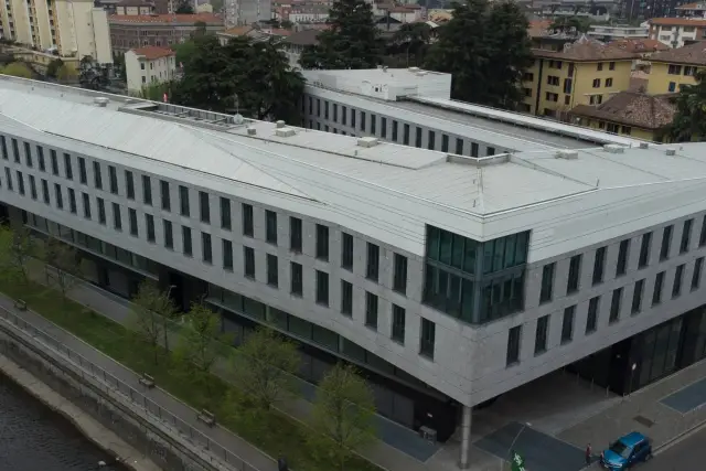 Shared office in Piazza Gianfranco Ferrè 7, Legnano - Photo 1