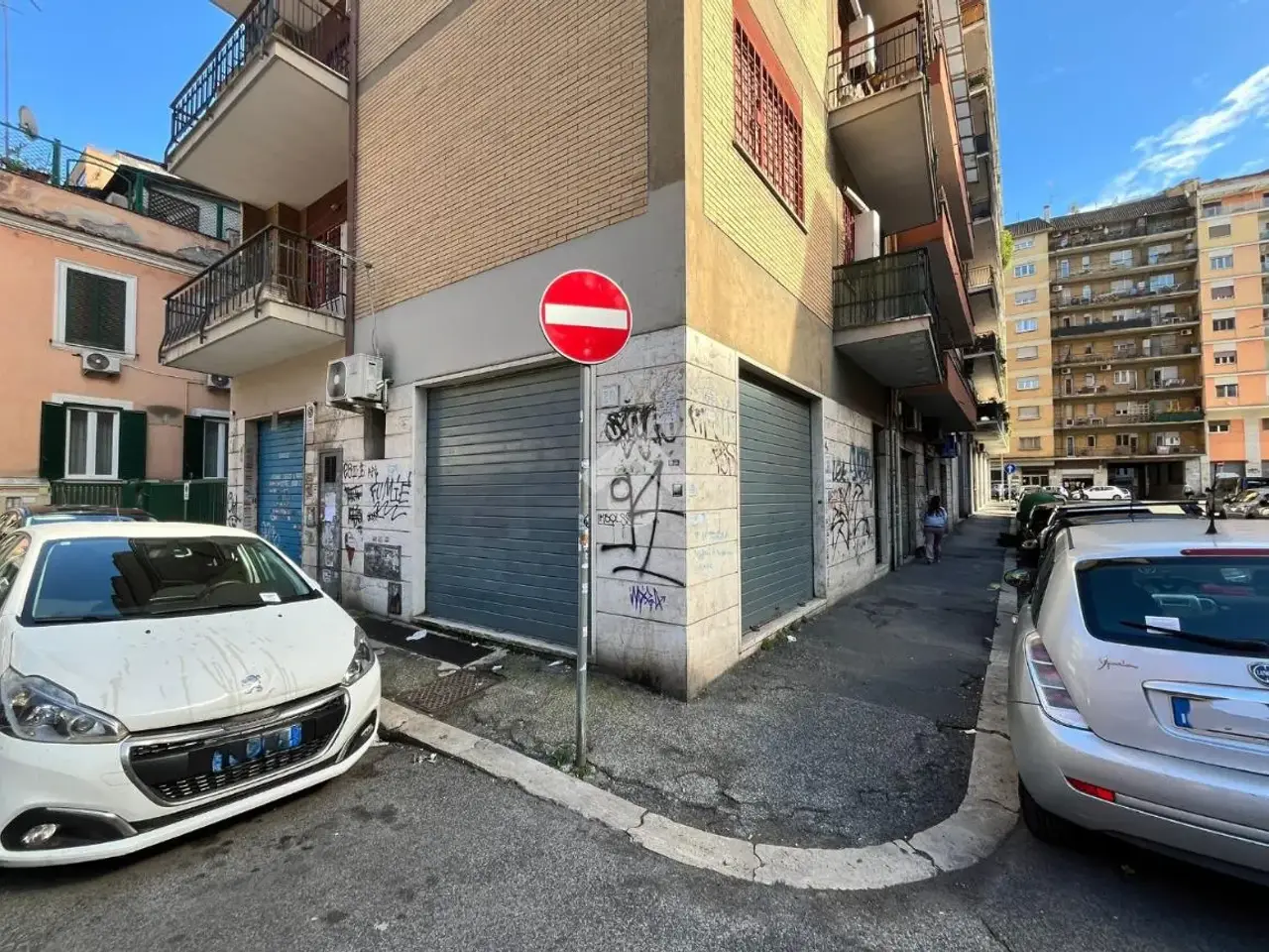 Negozio in Via Vacuna 4, Roma, {3} - Foto 1