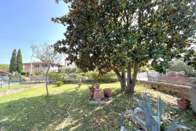 Attached house in a Vittorio Alfieri 61, San Giuliano Terme - Photo 1