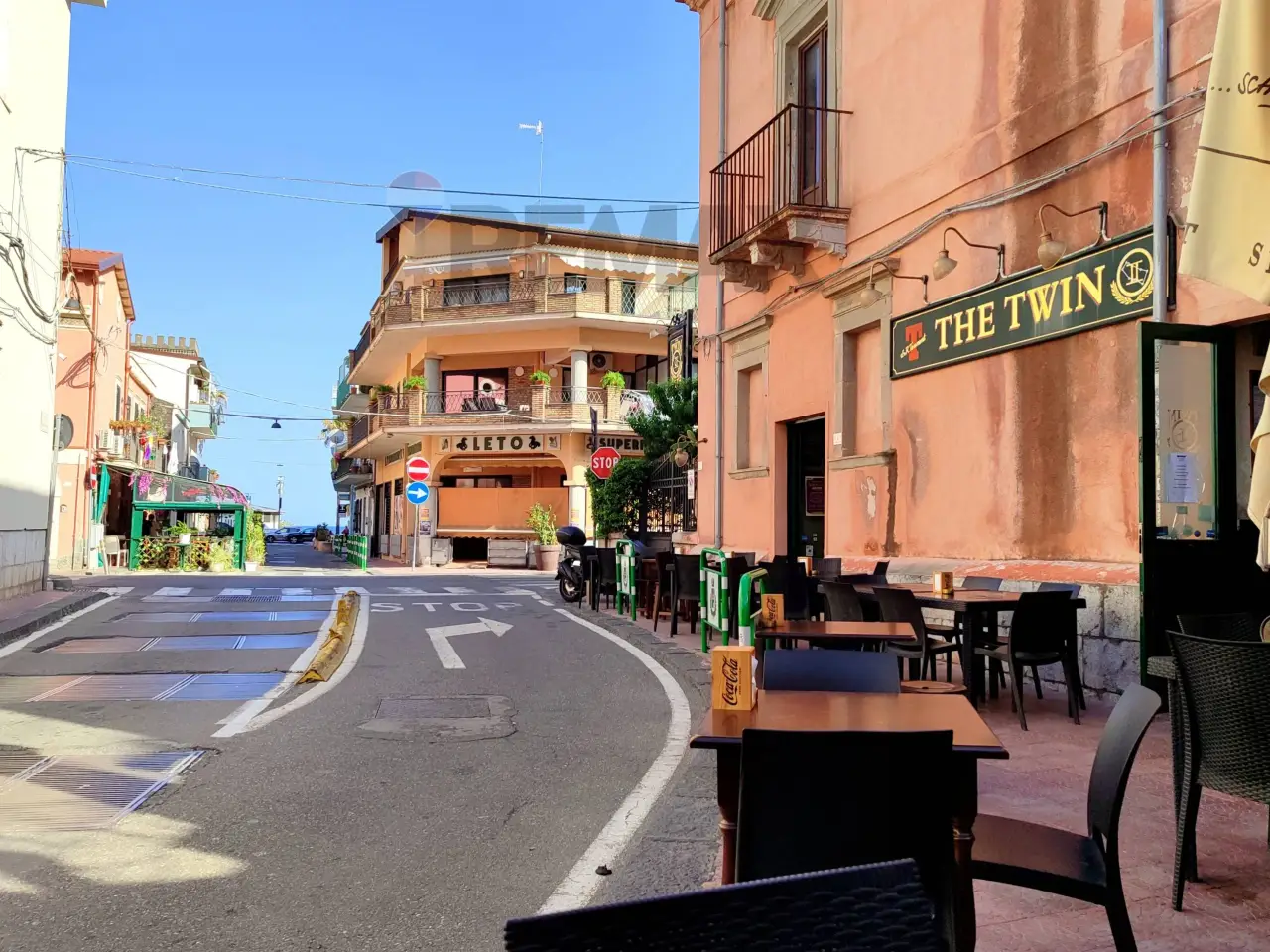 Esercizio commerciale in Via IV Novembre 1, Letojanni, {3} - Foto 2