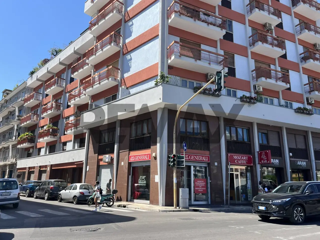 Negozio in Via Giuseppe Capruzzi 54, Bari, {3} - Foto 1