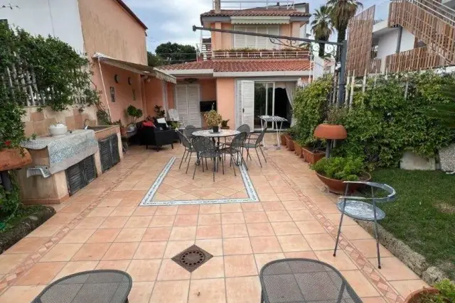 Villa in Via Posillipo 66, Napoli - Foto 1