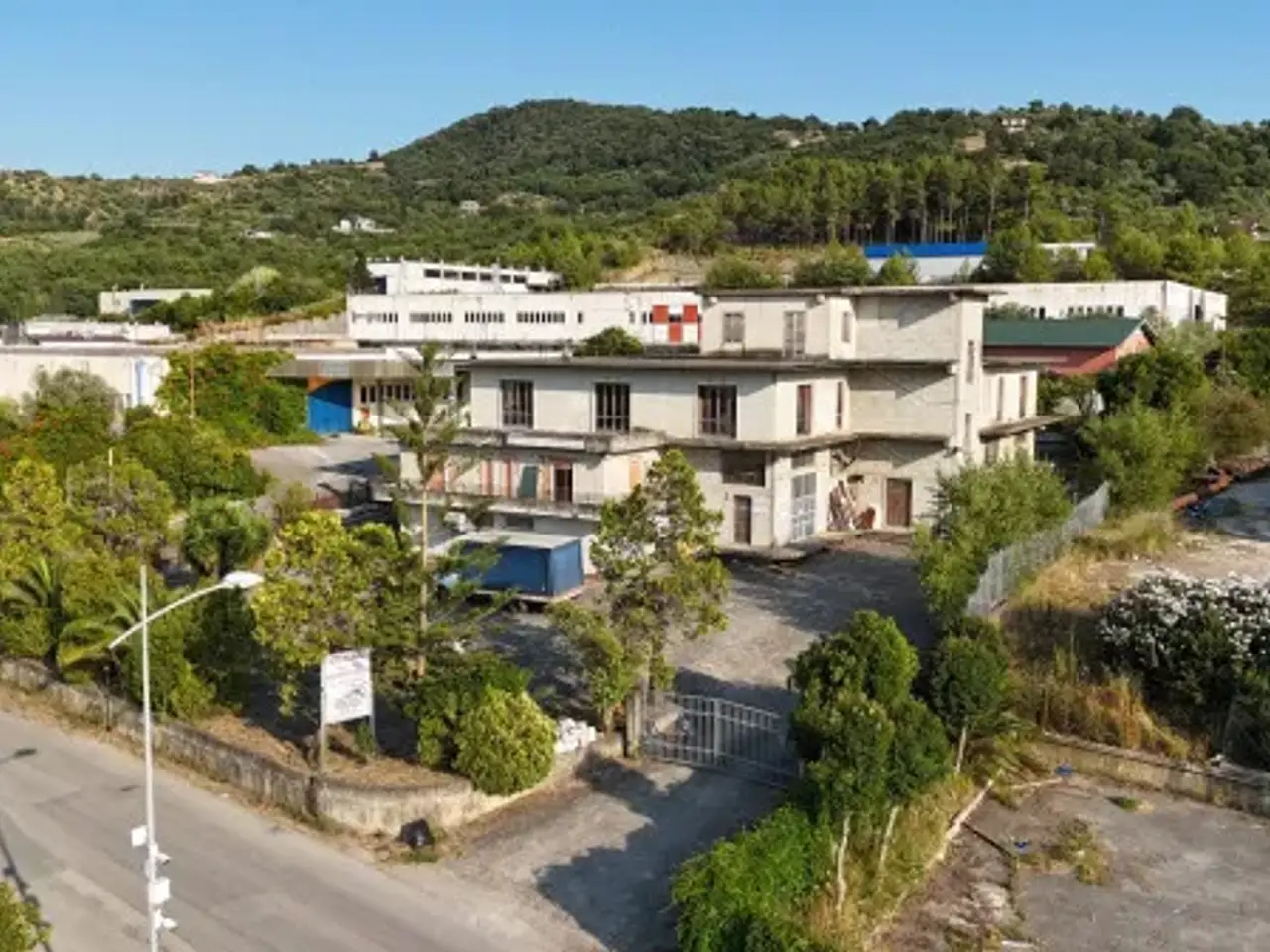 Capannone in Via Malagenia, Agropoli, {3} - Foto 1