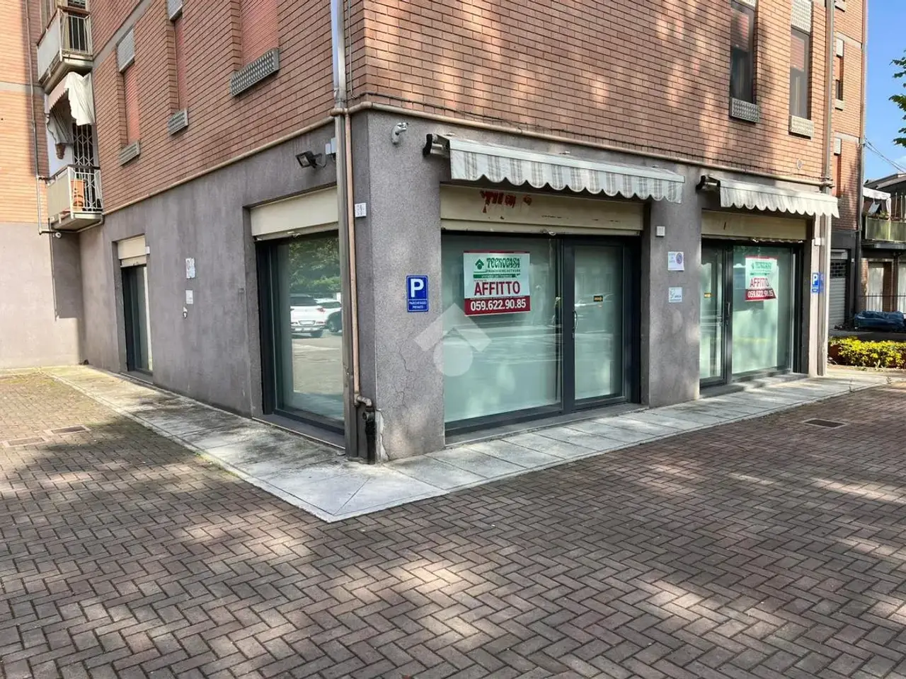 Negozio in Via Lanfranco 34, Carpi, {3} - Foto 1