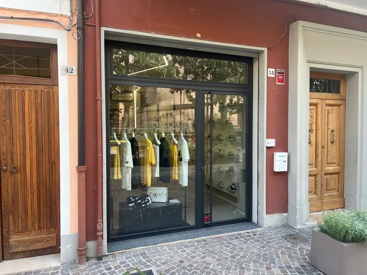 Negozio in Via C. B. Cavour 38, Crevalcore, {3} - Foto 2