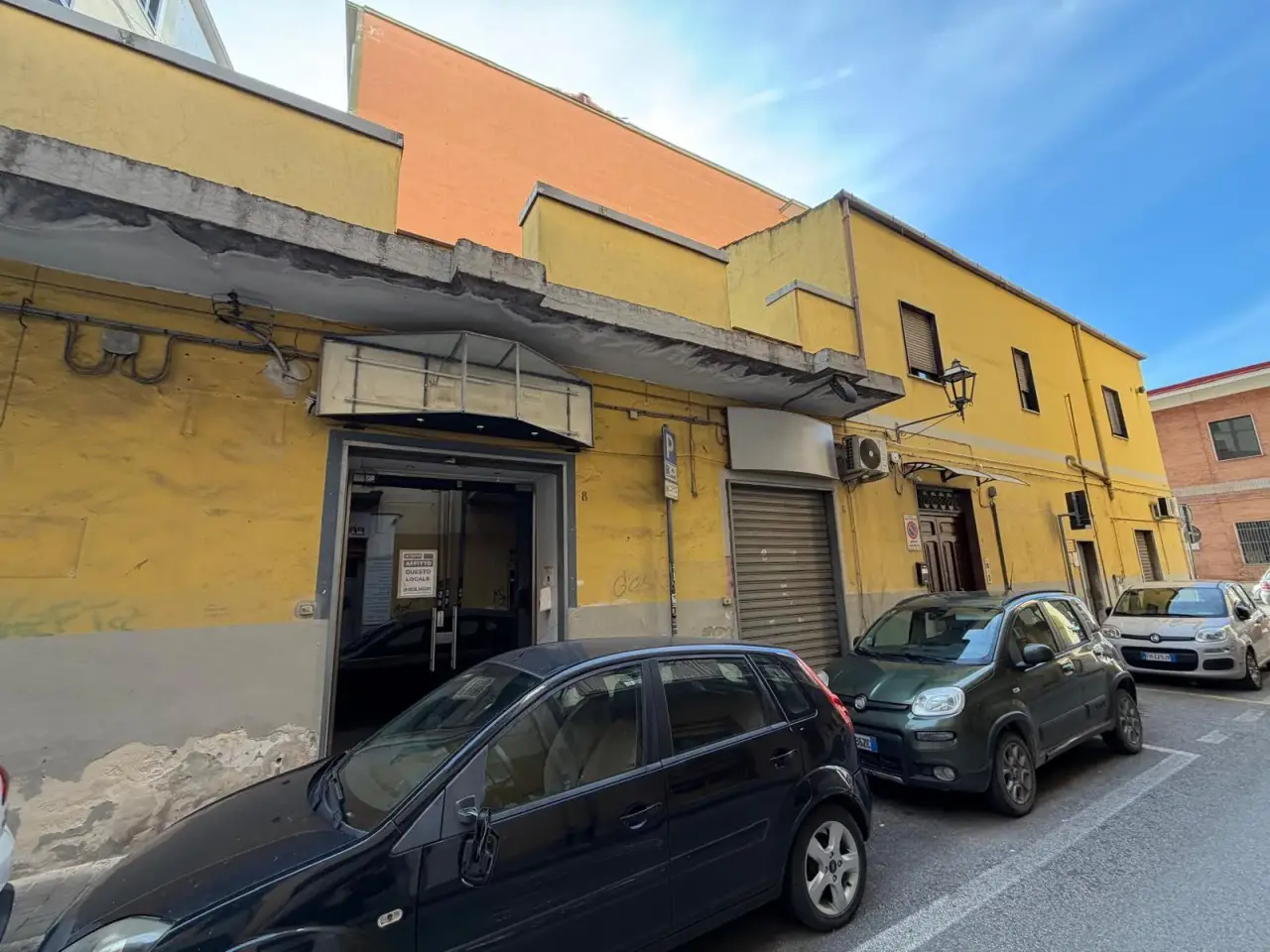Negozio in Via Istria 8, Battipaglia, {3} - Foto 1