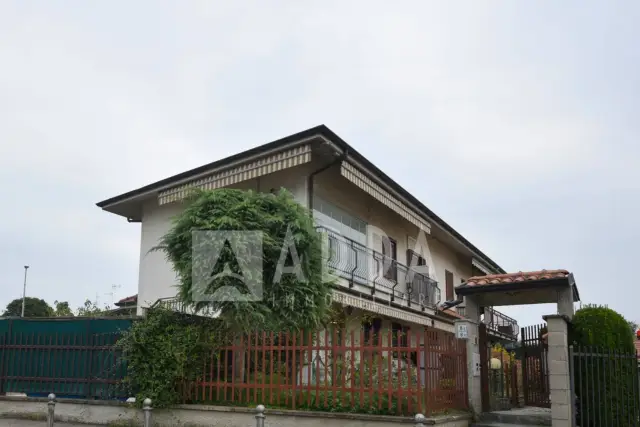 Zweizimmerwohnung in Via Guglielmo Marconi, Basiano - Foto 1