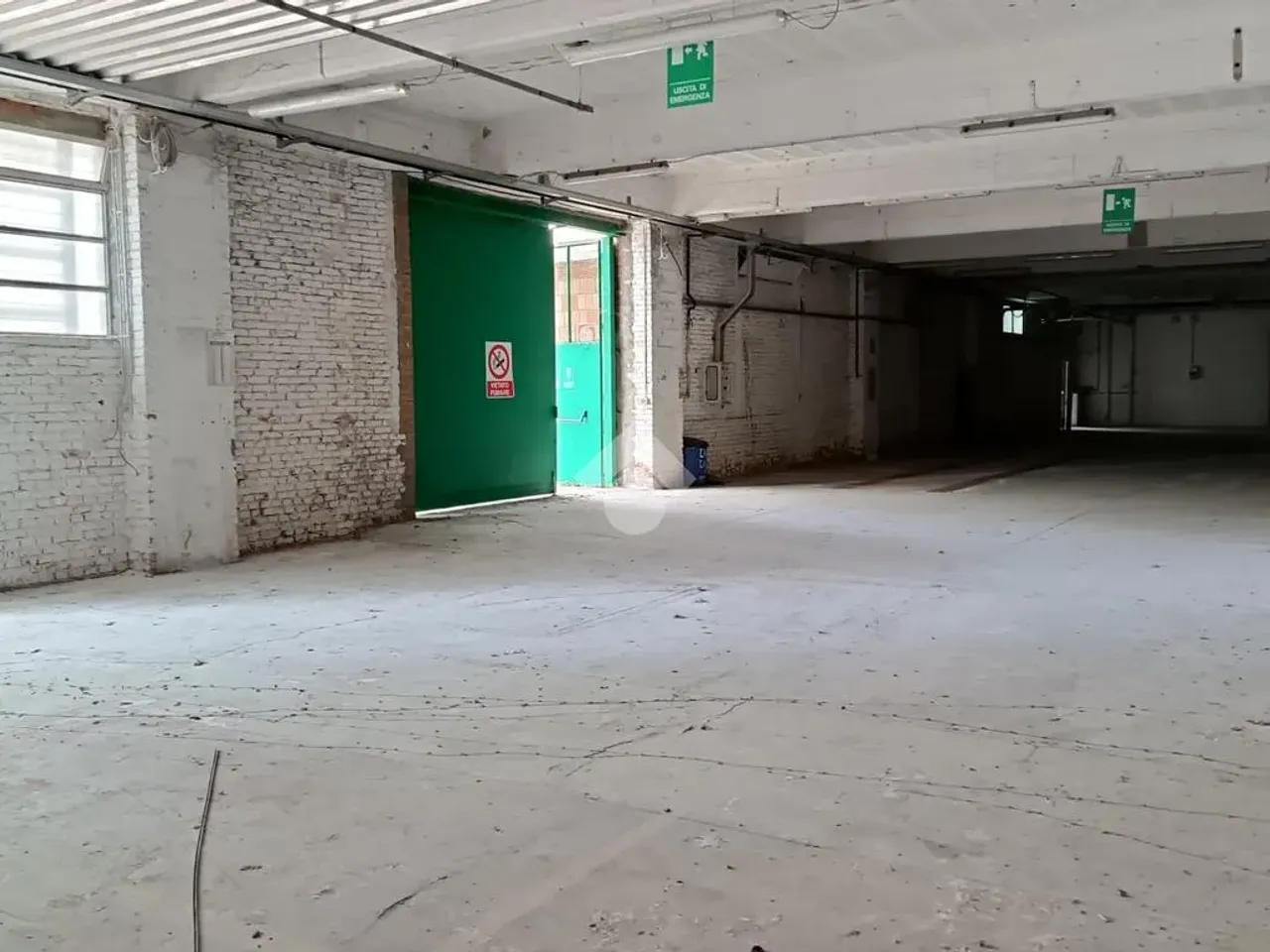 Magazzino in Fr. Mongiachero 19, Valdilana, {3} - Foto 1