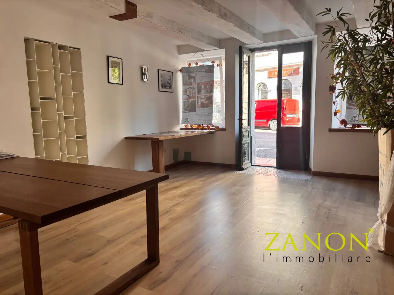 Negozio in Via Matteotti 16, Cormons, {3} - Foto 1