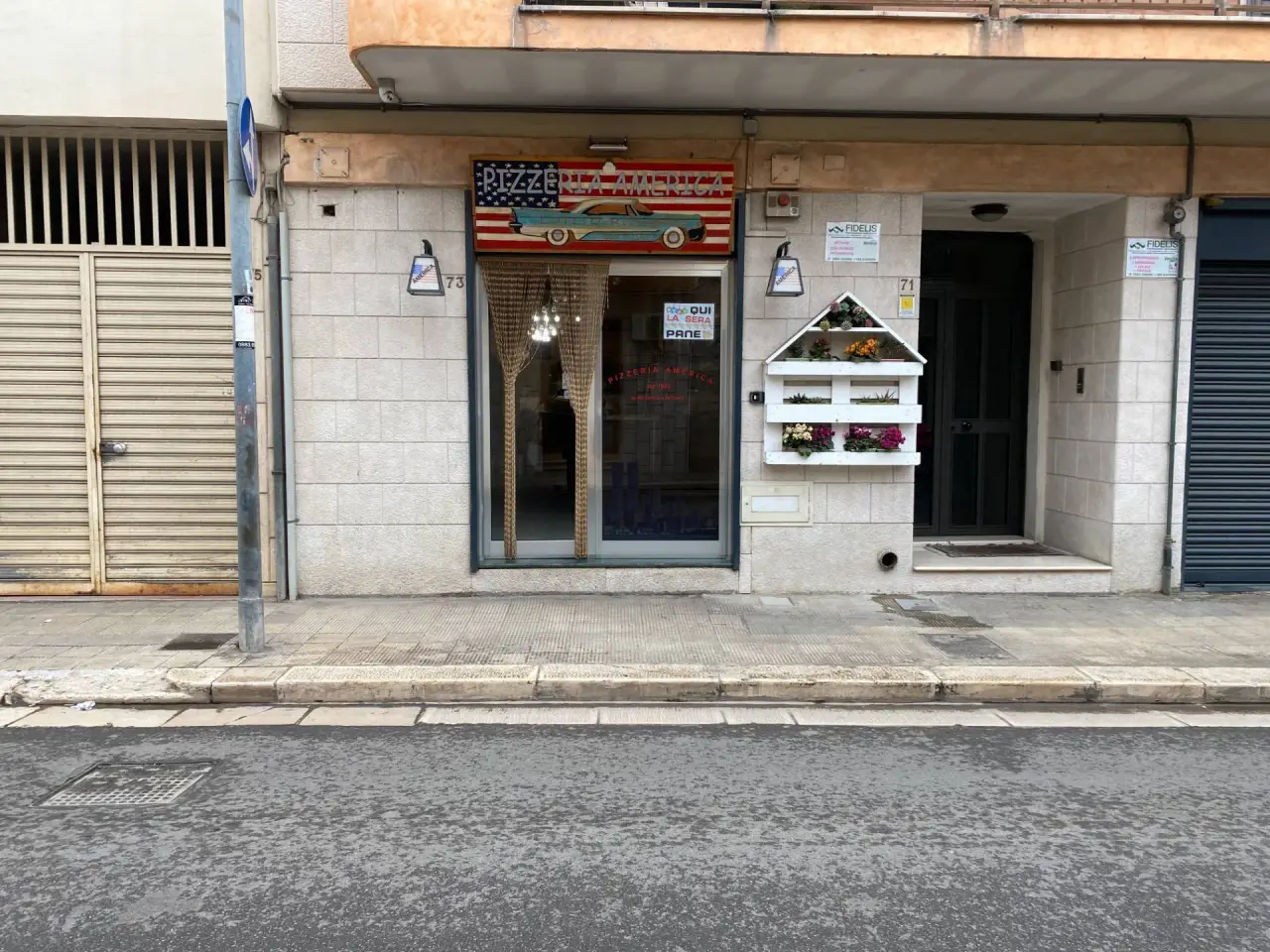 Esercizio commerciale in Via Pietro I Normanno 71, Andria, {3} - Foto 2